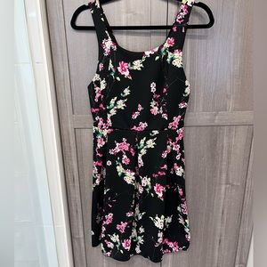 Express summer dress, cross cross open back